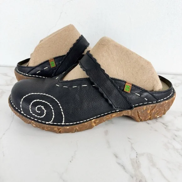 El Naturalista Black Yggdrasil Embroidered Clog Sz 39 (8.5) - Picture 4 of 15